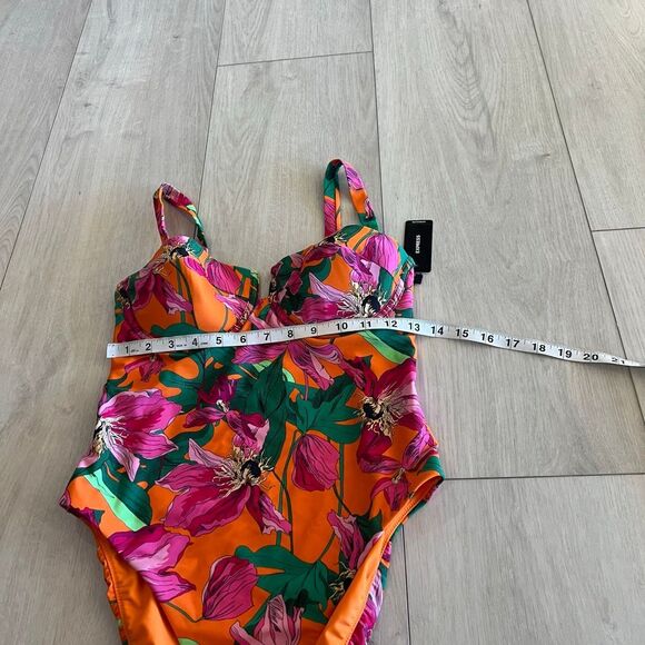 Express Floral Balconette Body Contour One-piece Swimsuit size M - Picture 2 of 10